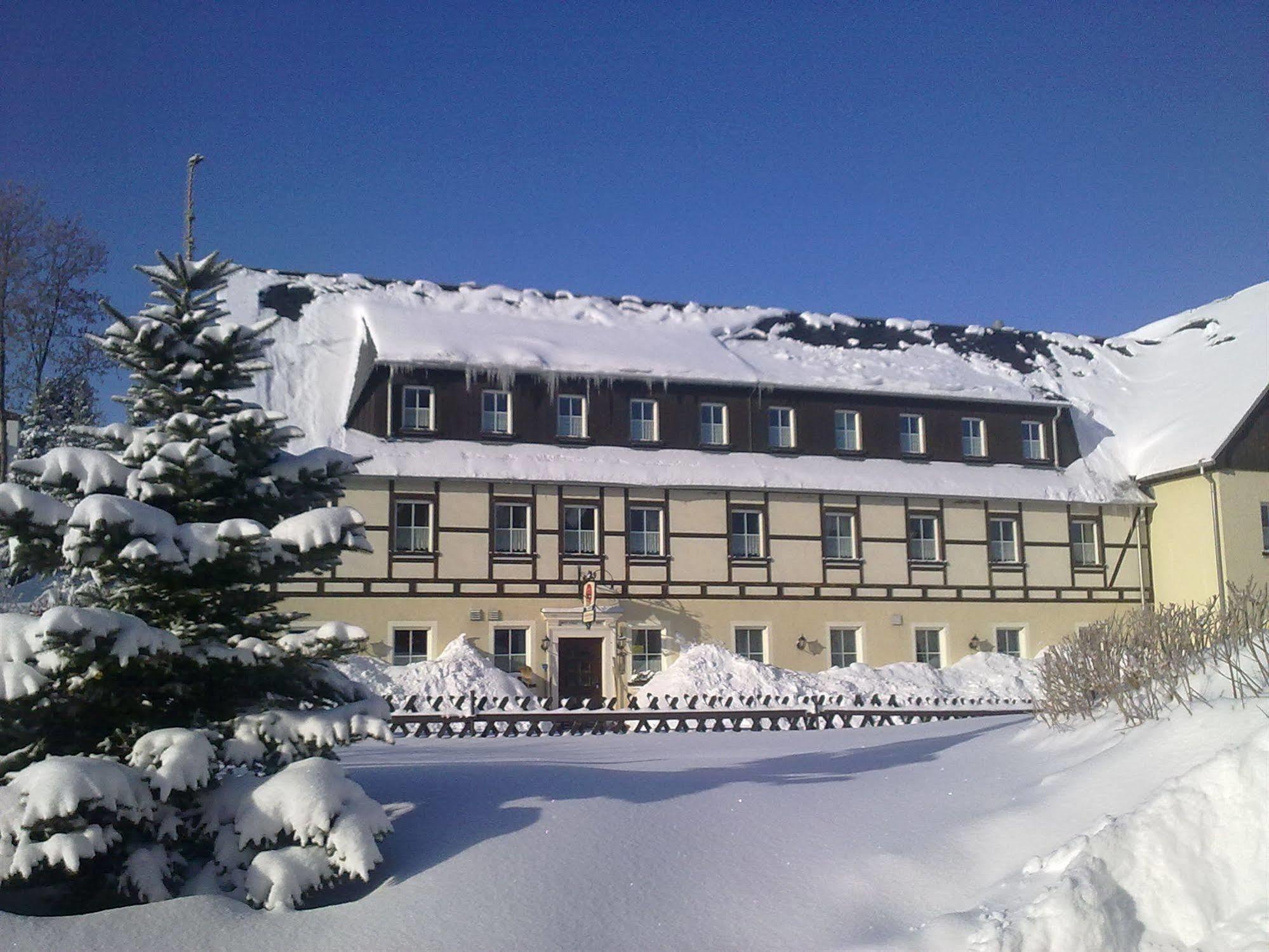 弗劳恩施泰因山 祖姆福尔斯腾塔尔旅馆酒店 外观 照片